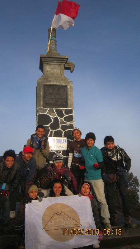 Komunitas HUJAN (Himpunan Jejak Anak Negri)