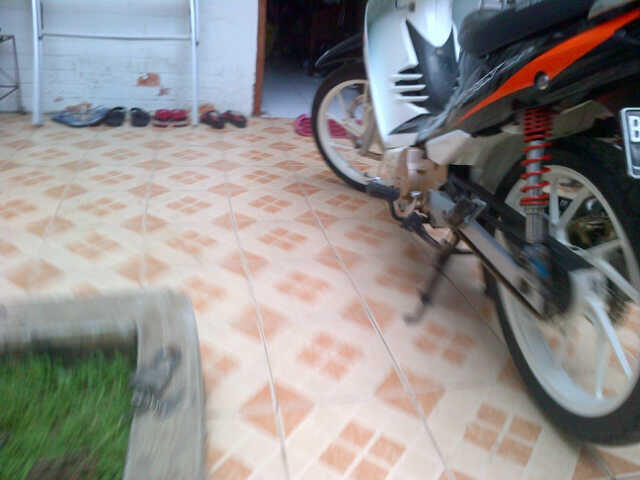Shogun SP 2007 Hitam Putih