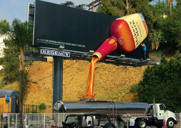 7 Iklan Paling Unik Sedunia Pada Bangunan (+ Pict)