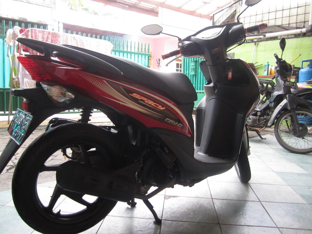 HONDA SPACY 2012 MERAH - B DKI TIMUR