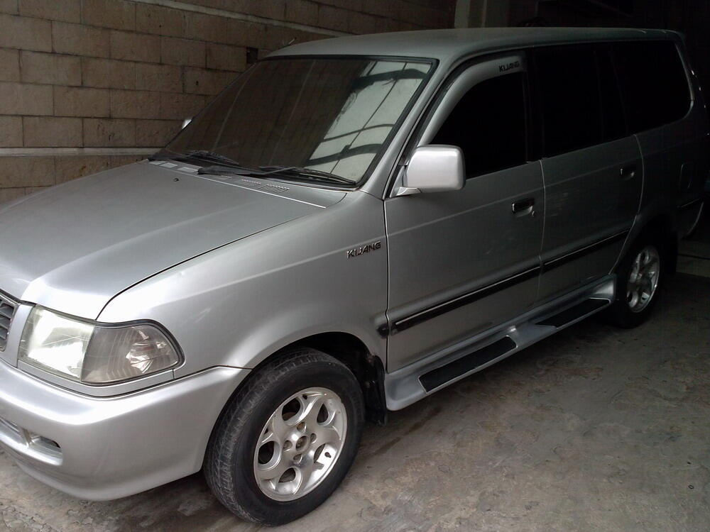 Kijang LGX 2003