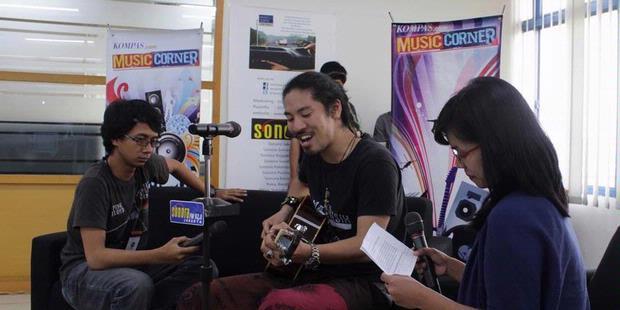 Hiroaki KATO(Japanese), Cinta Indonesia Karena Sastra!