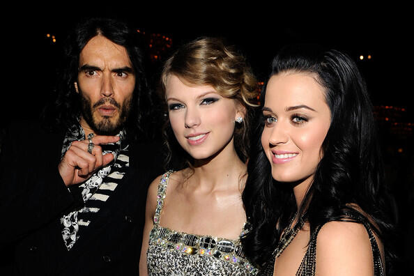 (Vote) Pilih Taylor Swift atau Katy Perry gan