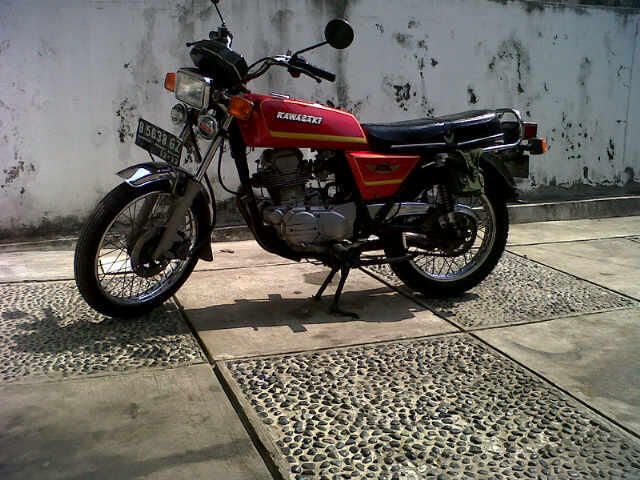 Merzi Binter Tahun 1983 Merah & Hitam tangan ke 2