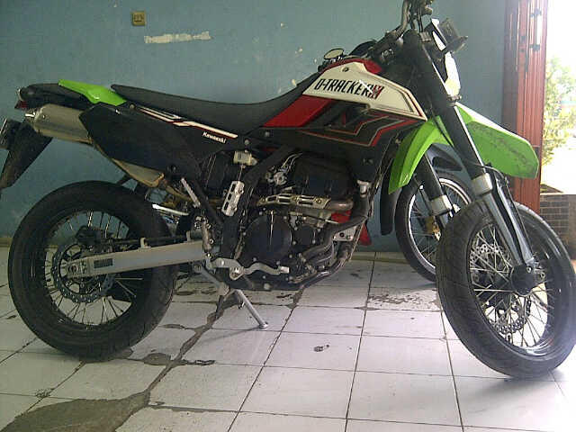 DTRACKER X 2011 250CC