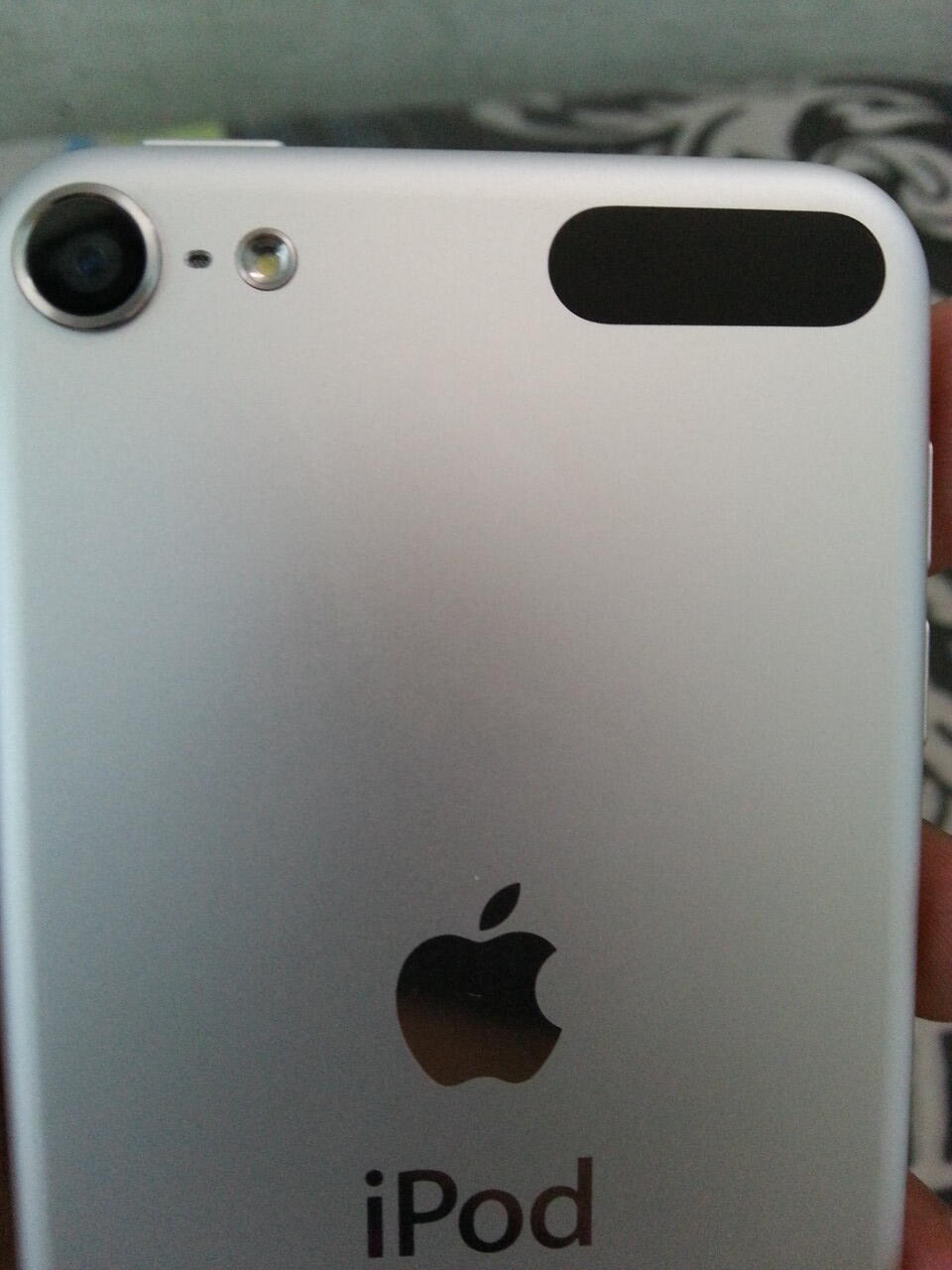 IPOD TOUCH 5th gen 99% mulus gransi 11bln murah cuman hari ini COD BANDUNG