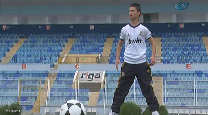 Gokmen Akdogan Pemuda Turki Mirip CR7