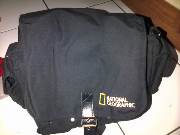 JAKET HOODIE NATIONAL GEOGRAPHIC bonus gantungan kunci