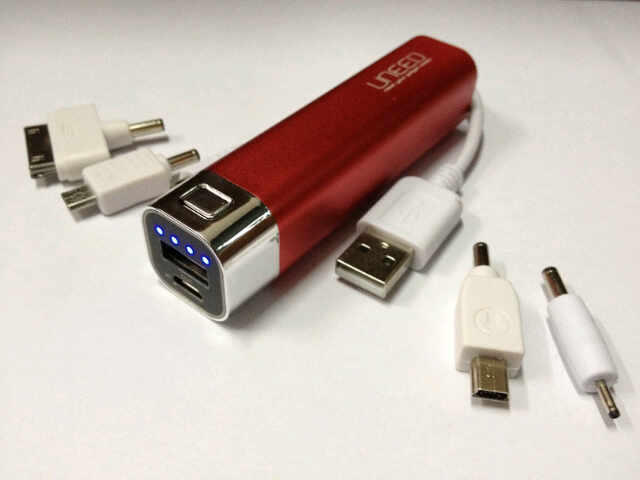 POWERBANK UNEED 4800 / 8400 MAH JAKARTA !