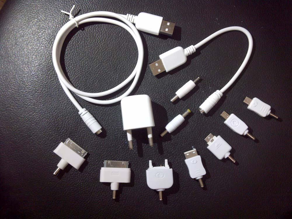 POWERBANK UNEED 4800 / 8400 MAH JAKARTA !