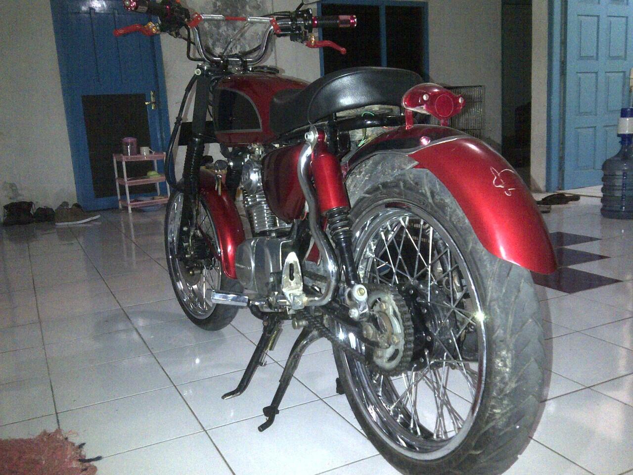 WTS Honda CB 125 '74 Full Modif