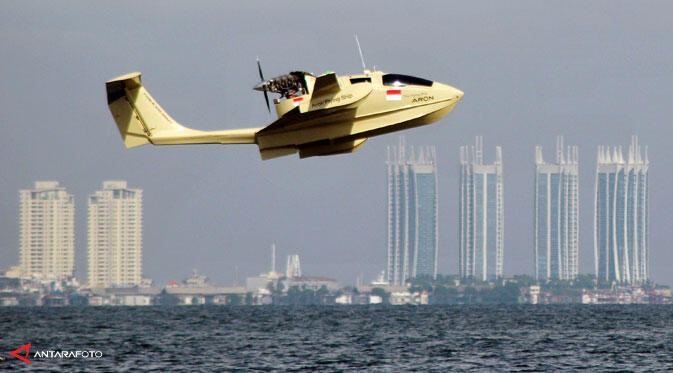  Pesawat Amfibi Secepat Speedboat di Tanjung Priok
