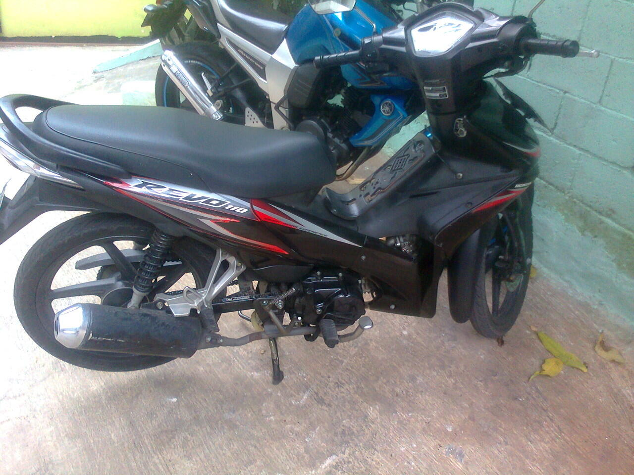 honda revo 2010 black