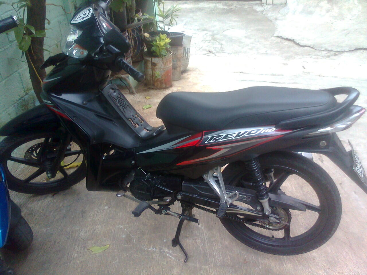 honda revo 2010 black