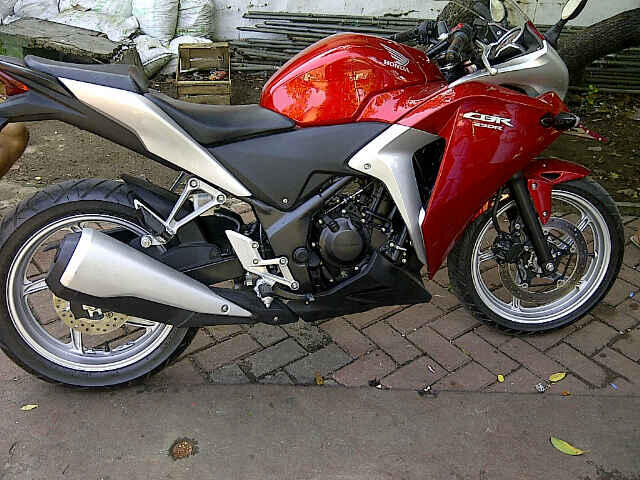 Honda CBR 250R Tahun 2011