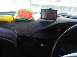 COVER/ KARPET DASHBOARD MOBIL
