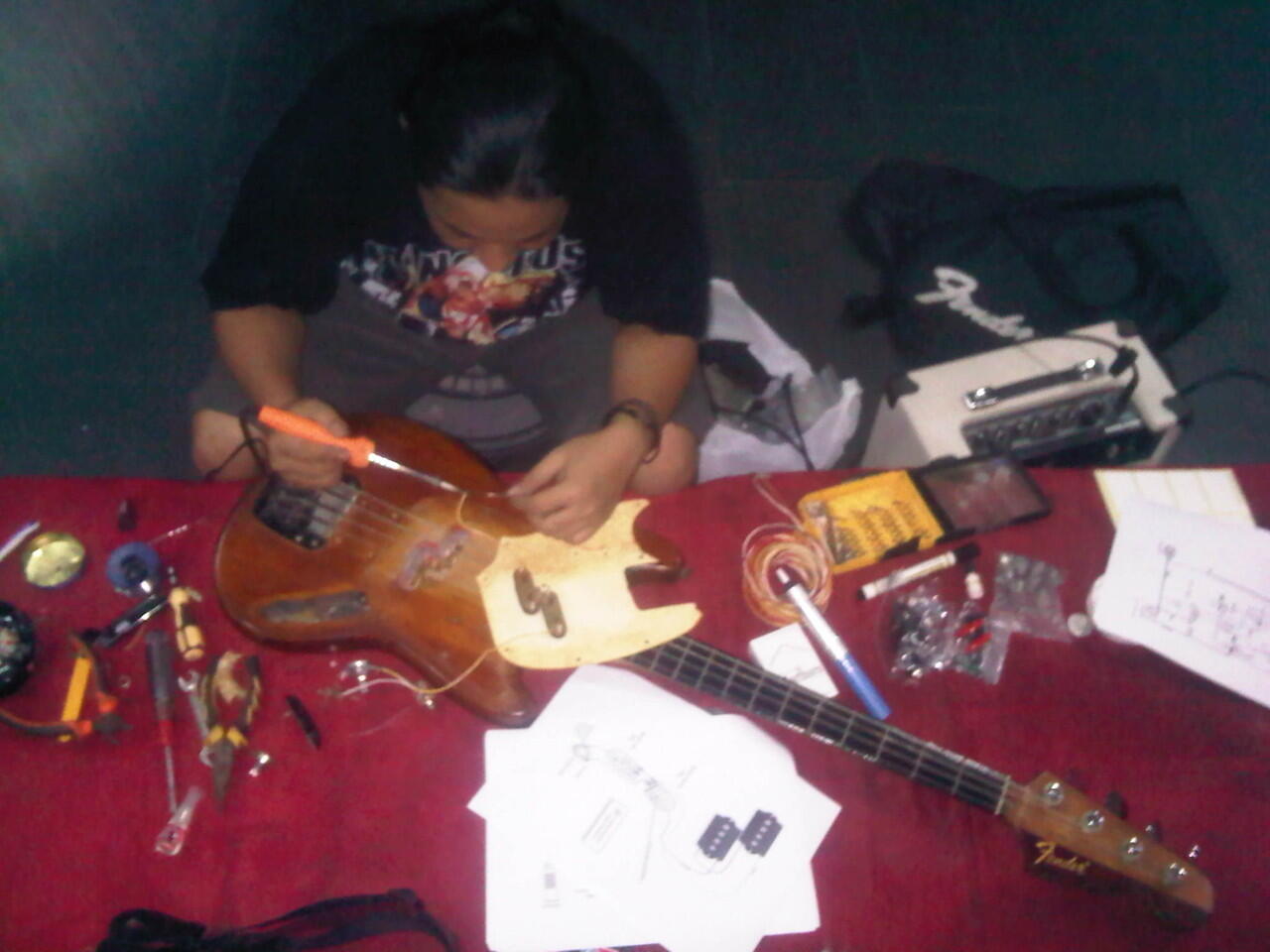 Terima Jasa : Service & Tune Up - Alat Musik ,, Guitar ,, Bass ,, Instrument DLL