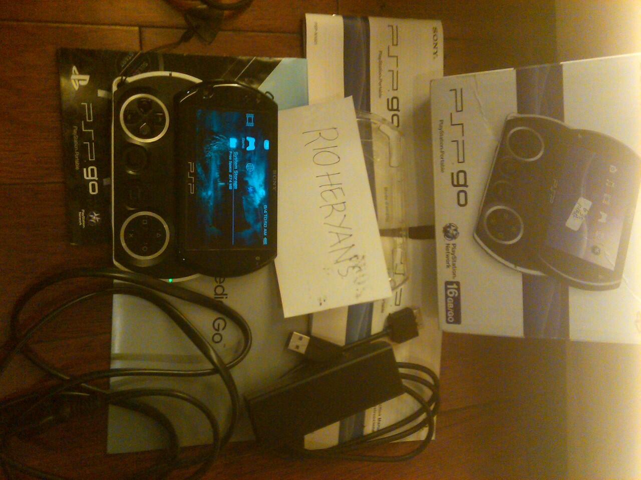JUAL PSP 1000 (ORI JEPANG) DAN PSP GO.. (SOLO)