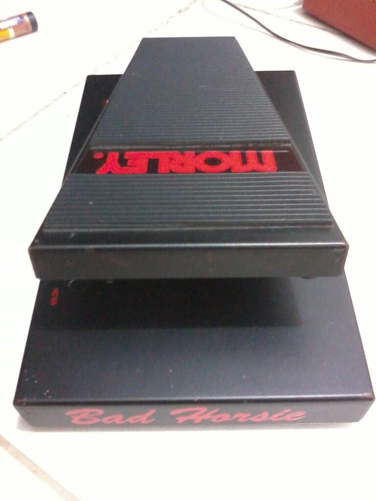Morley Bad Horsie Wah Vai-1