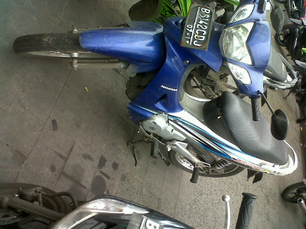 JUAL HONDA KHARISMA 2005 Mumer