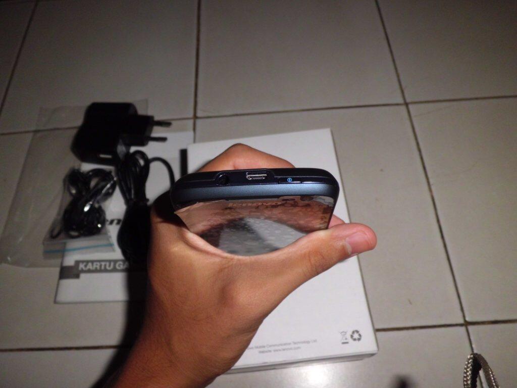 BB Gemini 8520 dan Android Lenovo S560 Murah :)