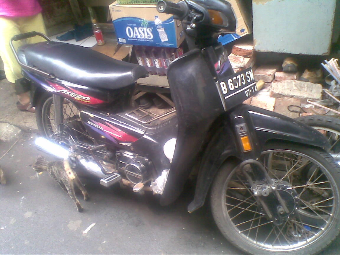 Honda Astrea Black Grand Thn. 94 Orisinil