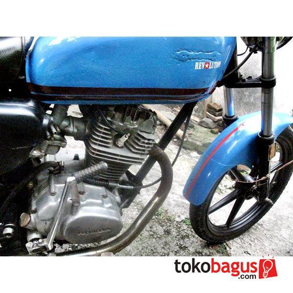 GL 125 body CB murah meriah \ SOLO