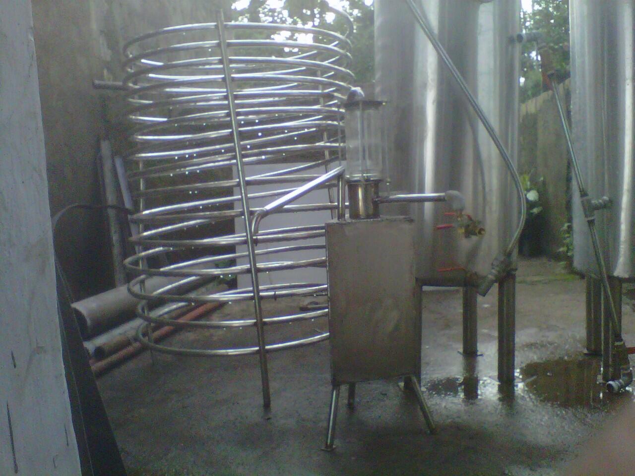 atsiri penyulingan minyak pala dan separator