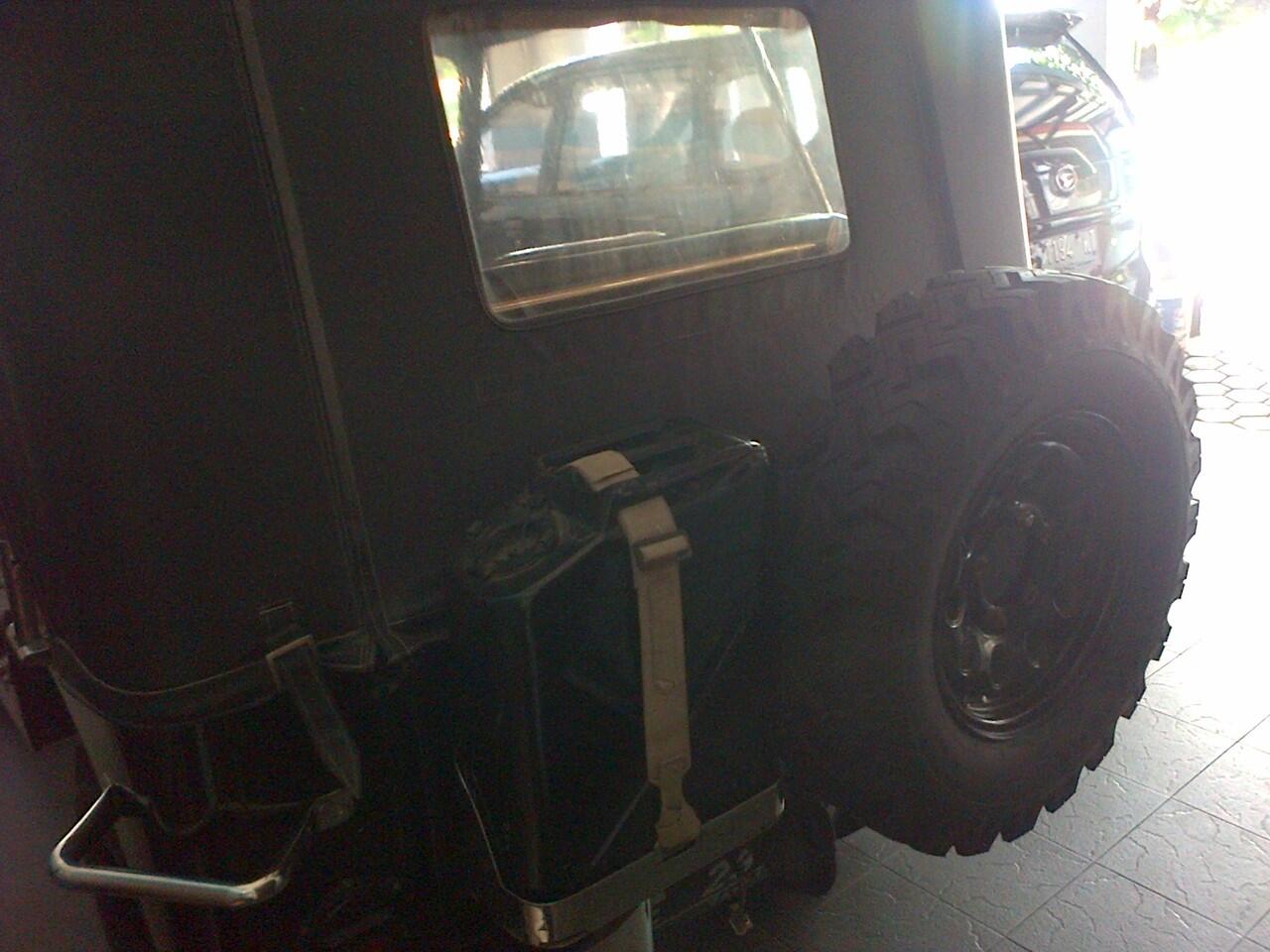 wts: jeep willys 1947 + anghang
