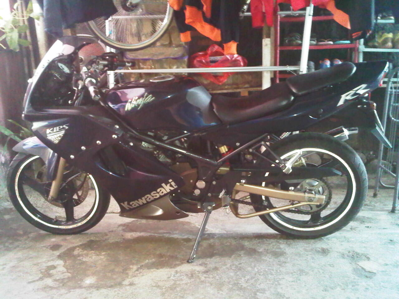 Kawasaki Ninja 150 R Putih Akhir 2012