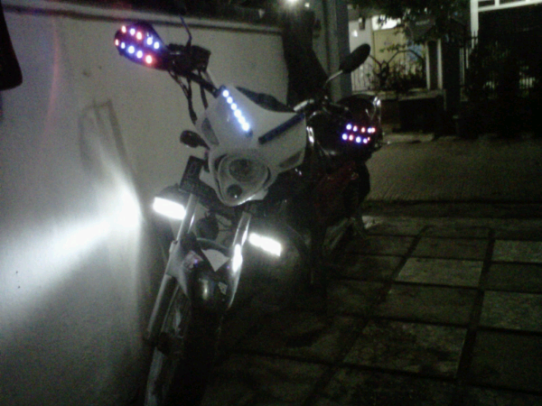motor thunder 2005 (bandung)