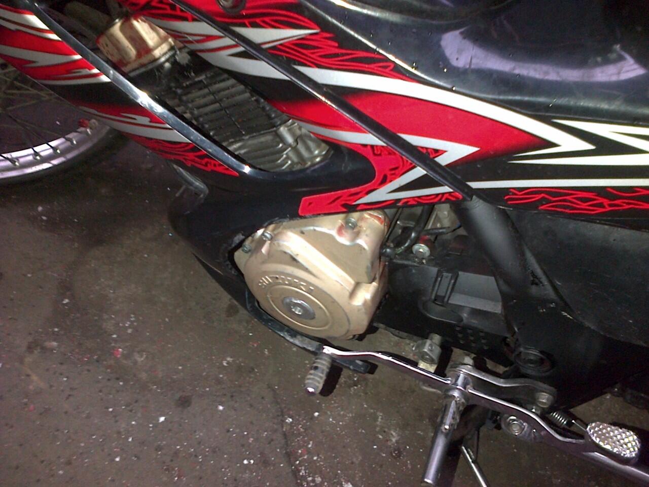 suzuki satria 2004 bulan 12