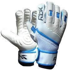 Posisi Seorang Goalkeeper (Penjaga Gawang/ GK) menurut ane ...