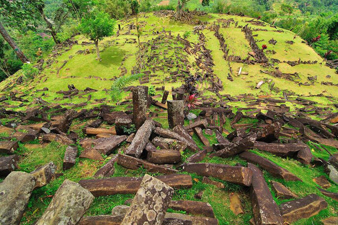 Situs Purbakala berusia 12,000 tahun di Gunung Padang