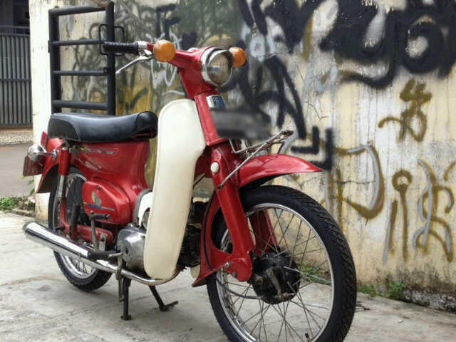 Honda C70 tahun 1978