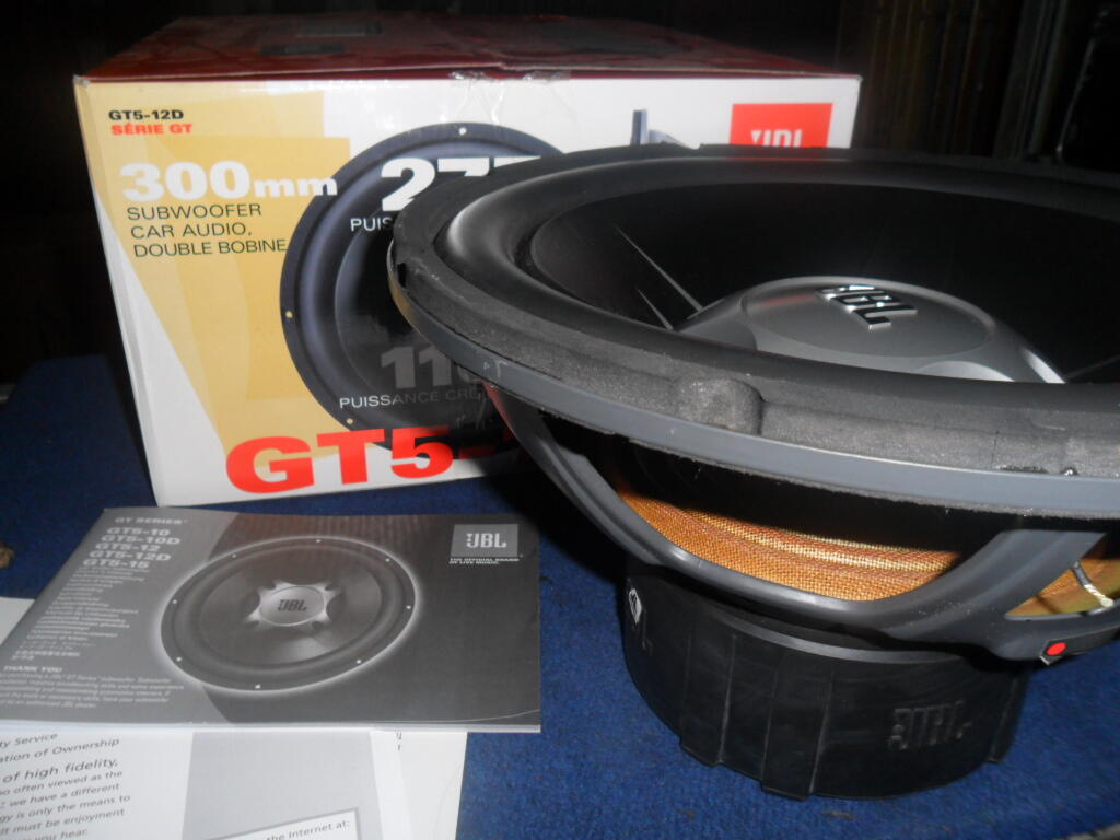 Terjual jual subwoofer JBL 12" bekas KASKUS