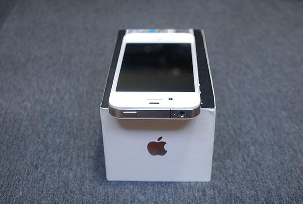iPhone 4 & 4S || Black & White | 16Gb & 32GB | FULLSET | 2nd | MULUS || JOGJA