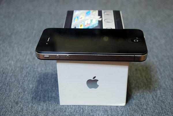 iPhone 4 & 4S || Black & White | 16Gb & 32GB | FULLSET | 2nd | MULUS || JOGJA