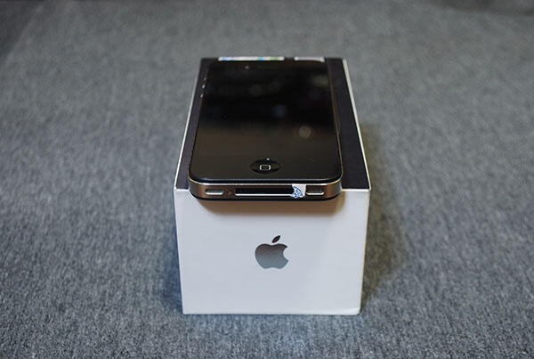 iPhone 4 & 4S || Black & White | 16Gb & 32GB | FULLSET | 2nd | MULUS || JOGJA