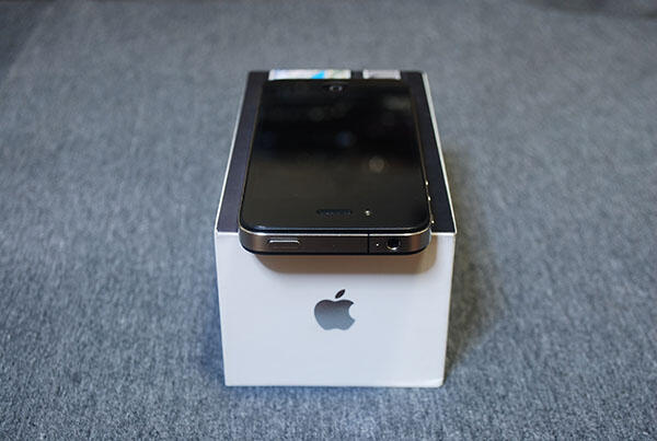 iPhone 4 & 4S || Black & White | 16Gb & 32GB | FULLSET | 2nd | MULUS || JOGJA