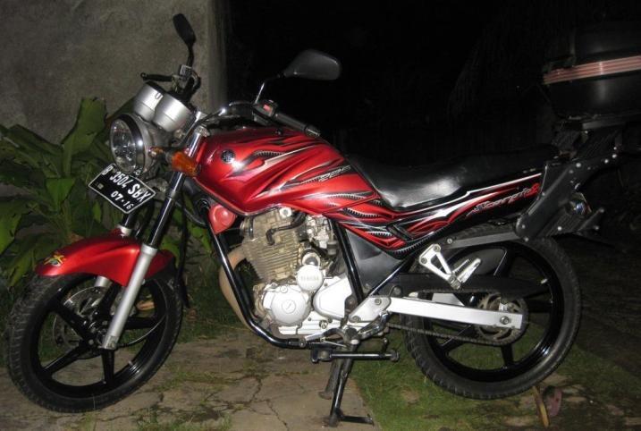 Yamaha Scorpio Z 225 cc Tahun 2009 Warna Merah + Bracket + Box