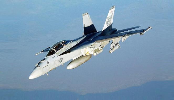 AS--- F/A-18F Super Hornet Jatuh di Teluk Persia