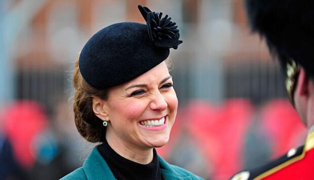 {NGERI}Seratusan Pengawal Ratu Elizabeth Kudisan
