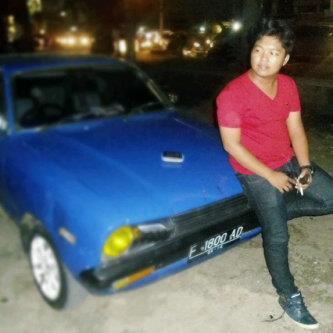 mobil datsun 120Y