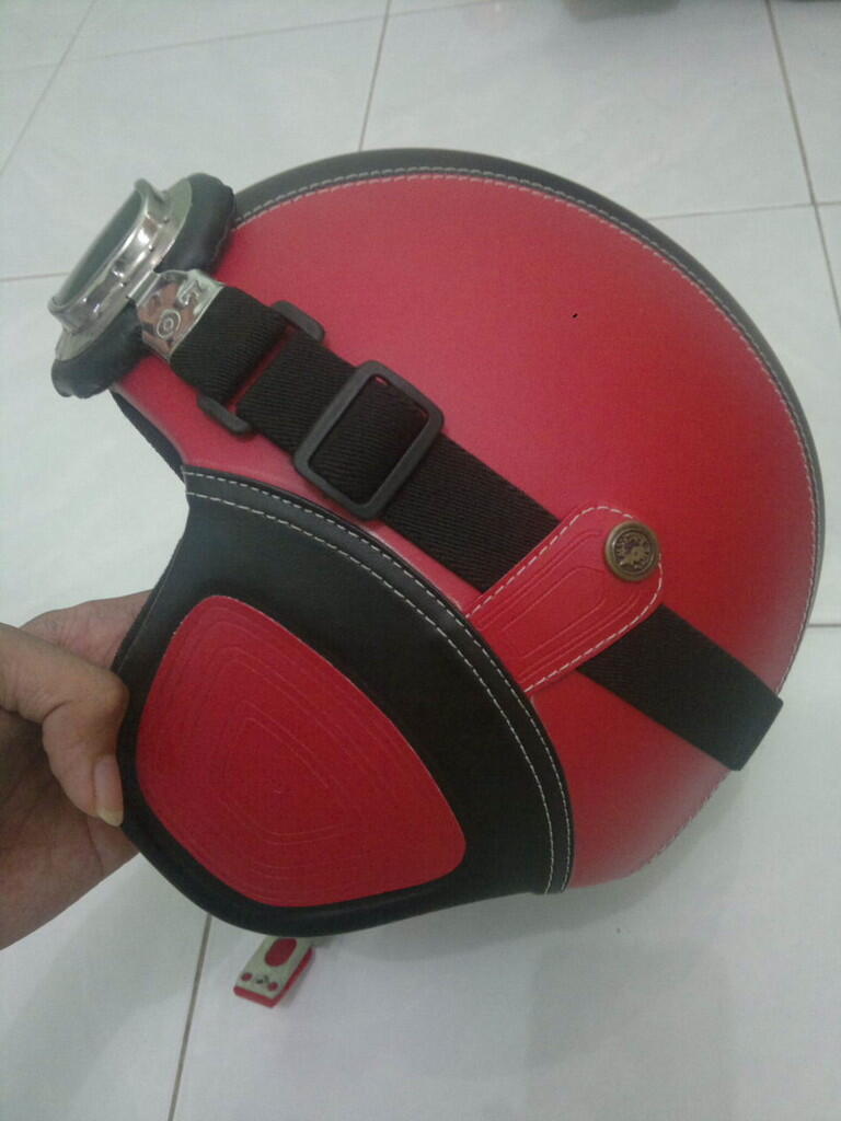 Terjual Helm Jadul, Retro, Klasik, Classic, Vespa, C70, Ulung, Warna