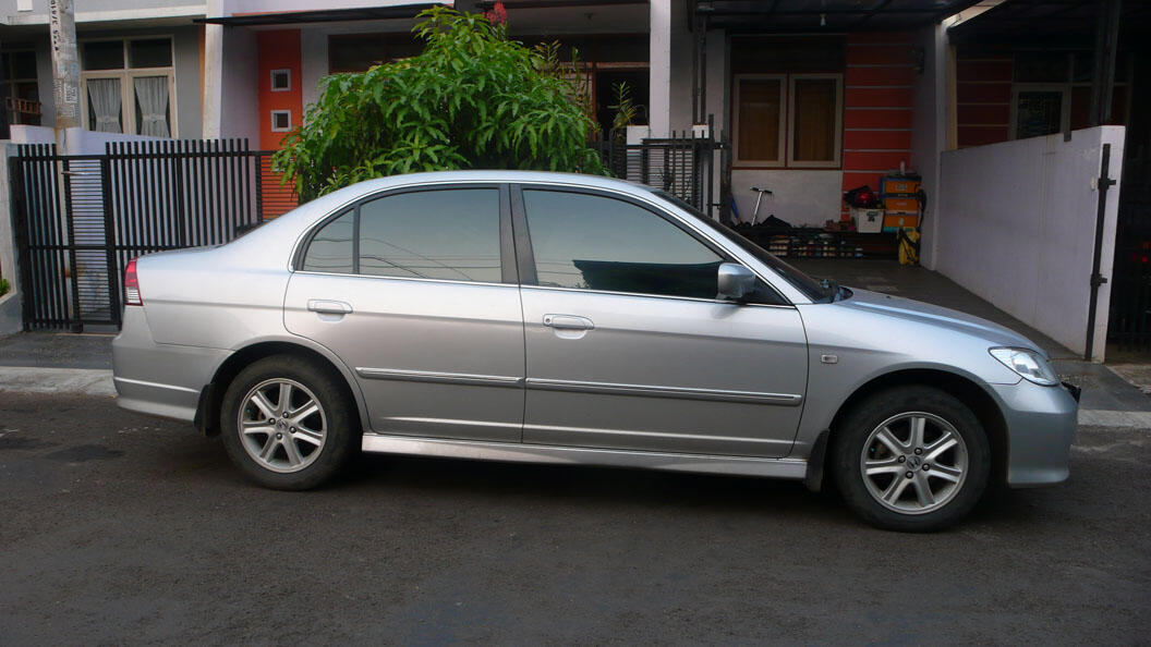 WTS : Honda Civic ES - VTIS / AT 2004 Full Original Antik
