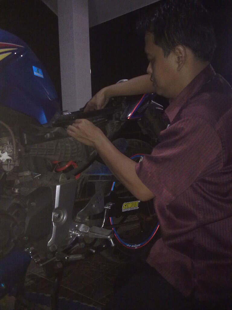 Aneka Acc.&amp;Part Byson(Logo LED,Sticker,Bracket,TankPad,Visor,Filter Udara dll)