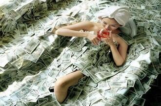 Perkenalkan Diri Saya, Namaku UANG !!!