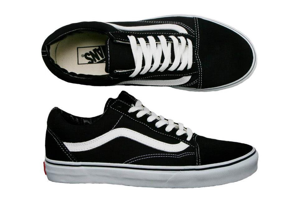 Terjual FS : VANS OLD SKOOL FULL BLACK / BLACK WHITE