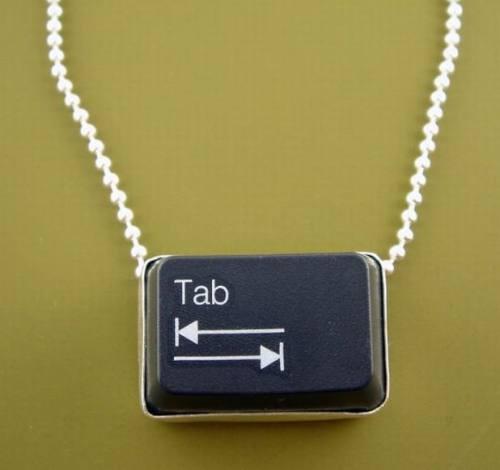 Aksesoris Antik Dan Unik Dari Tombol Keyboard &#91;KREATIF GAN&#93;